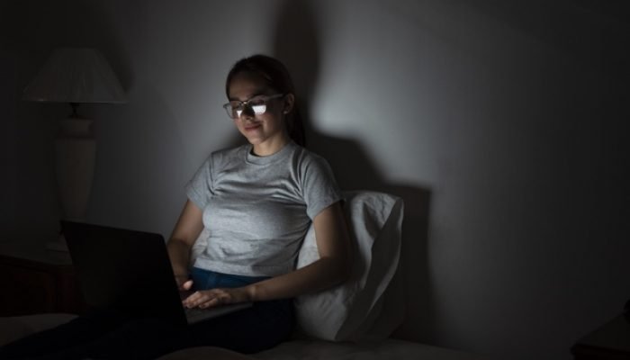 Apakah Kecanduan Pornografi Berkaitan dengan Depresi?