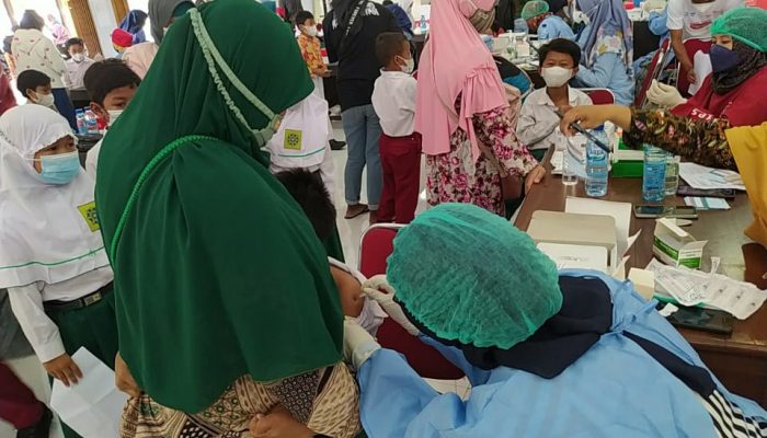 Ratusan Siswa di Cangkringan, Sleman Disuntik Vaksin Dosis Kedua