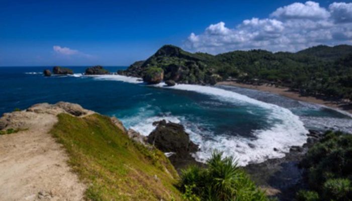 Pantai Siung Gunung Kidul, Tawarkan Aktivitas Wisata Komplit