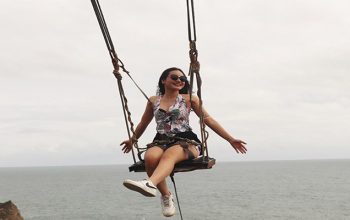 Wisata Teras Kaca di Pantai Nguluran Gunungkidul, Ada Wahana Jogja Swing! (Ist)