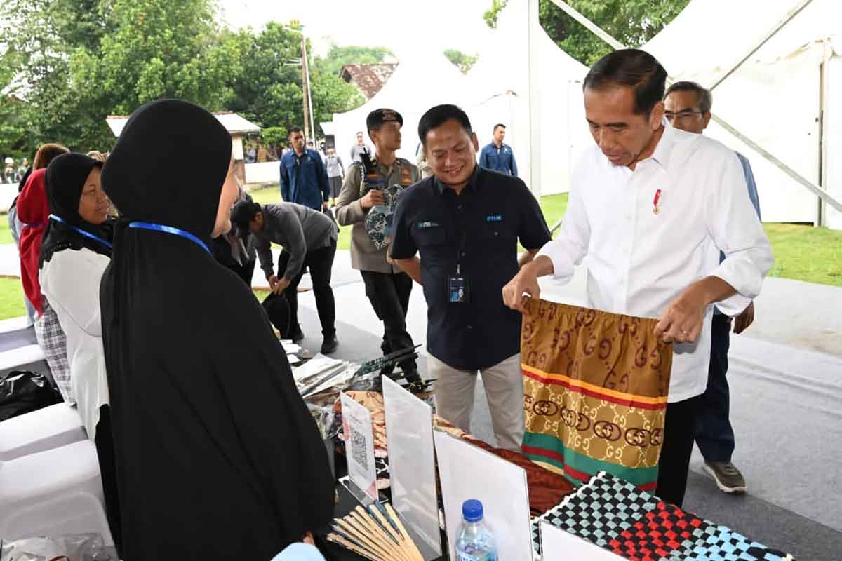 Di Magelang, Presiden Jokowi Apresiasi Kinerja PNM Mekaar, (Ist)