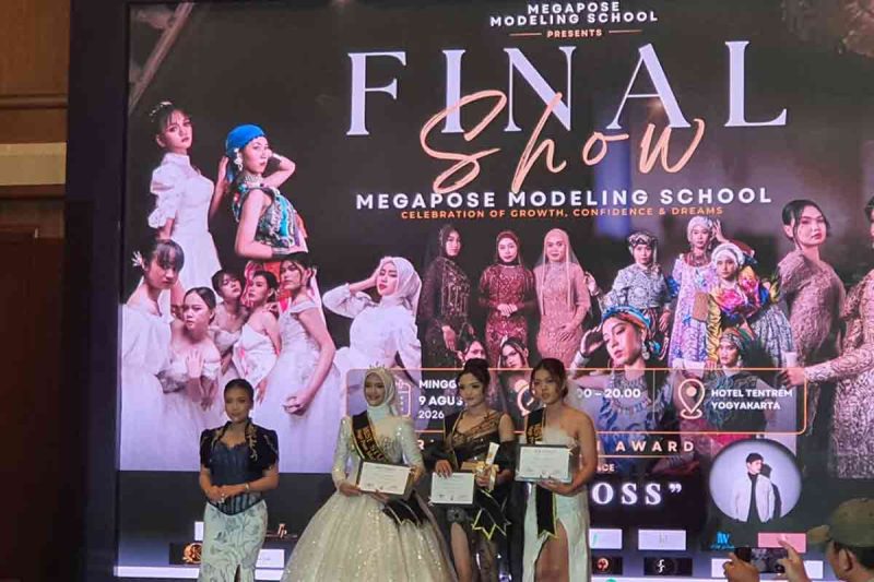Bukan Sekadar Catwalk, Mega Pose Modeling School Luluskan Talenta Muda Berkarakter di Hotel Tentrem