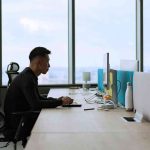 Olahraga 45 Menit, Tapi Duduk 10 Jam? Ini Dampak pada Metabolisme. (pexels)